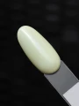 pastelowy_zolty_lakier_hybrydowy.webp