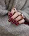 lakier_ciemna_wisnia_3.webp