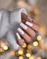 mleczny_lakier_hybrydowy.webp