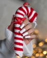 mleczny_lakier_hybrydowy.webp