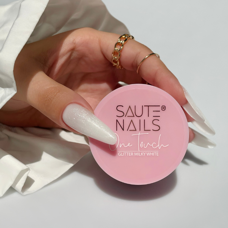 Mleczne lakiery hybrydowe Saute Nails – paleta odcieni