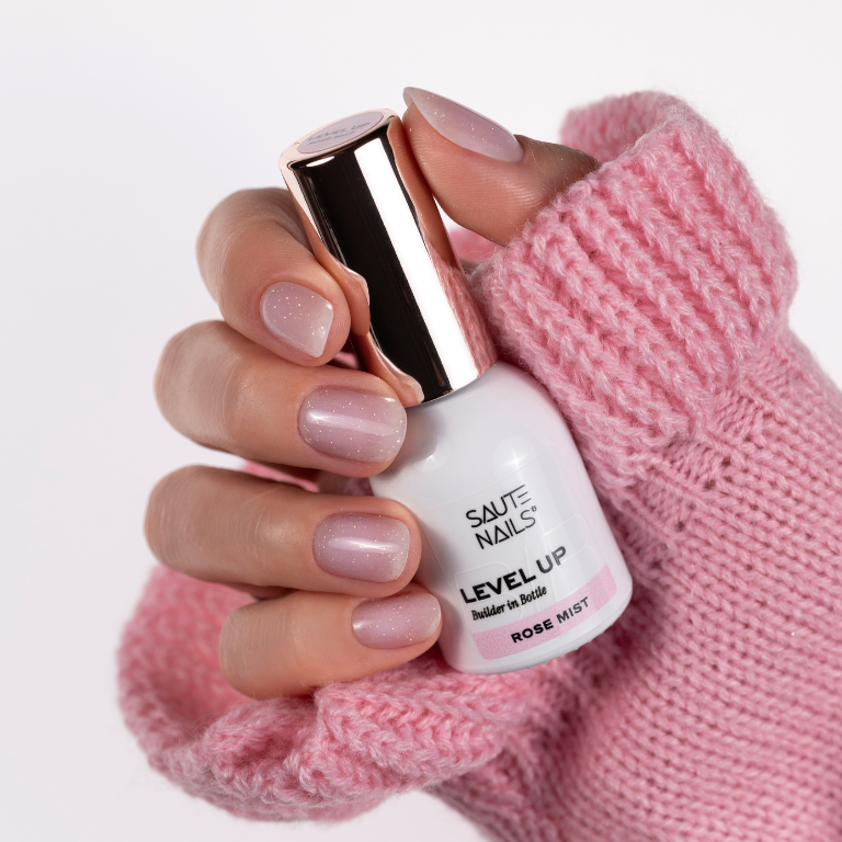 Ekspresowe uzupełnienia i budowa bez piłowania — BiB Level UP, żel budujący w butelce od Saute Nails